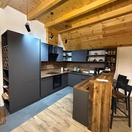A-frame Belvedere 山林小屋 Colibiţa